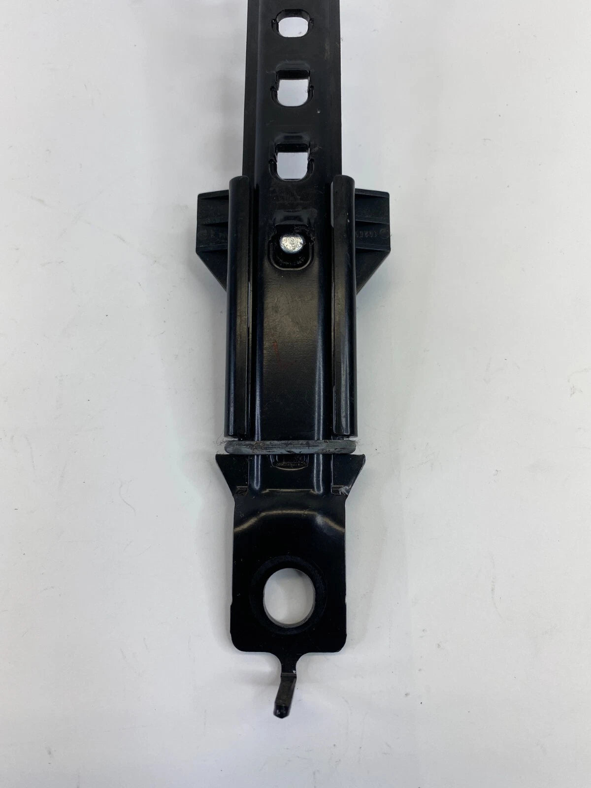 2010-2015 HYUNDAI TUCSON FRONT LEFT DRIVER SIDE SEAT BELT HEIGHT ADJUSTER OEM