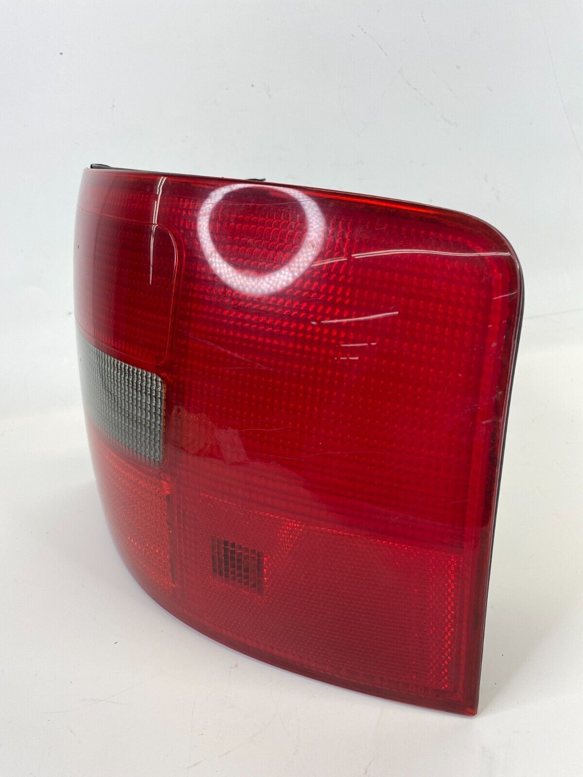 1999-2001 Audi A6 Quattro Rear Right Side Tail Light Taillight 4B9-945-096-C