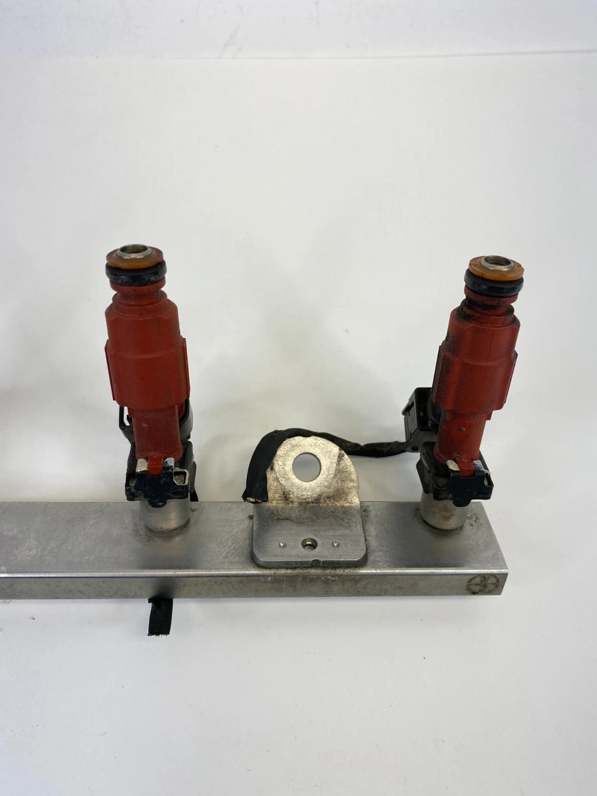 2014-2016 KIA FORTE 1.8L ENGINE FUEL RAIL INJECTION INJECTORS ASSY 41030485A OEM