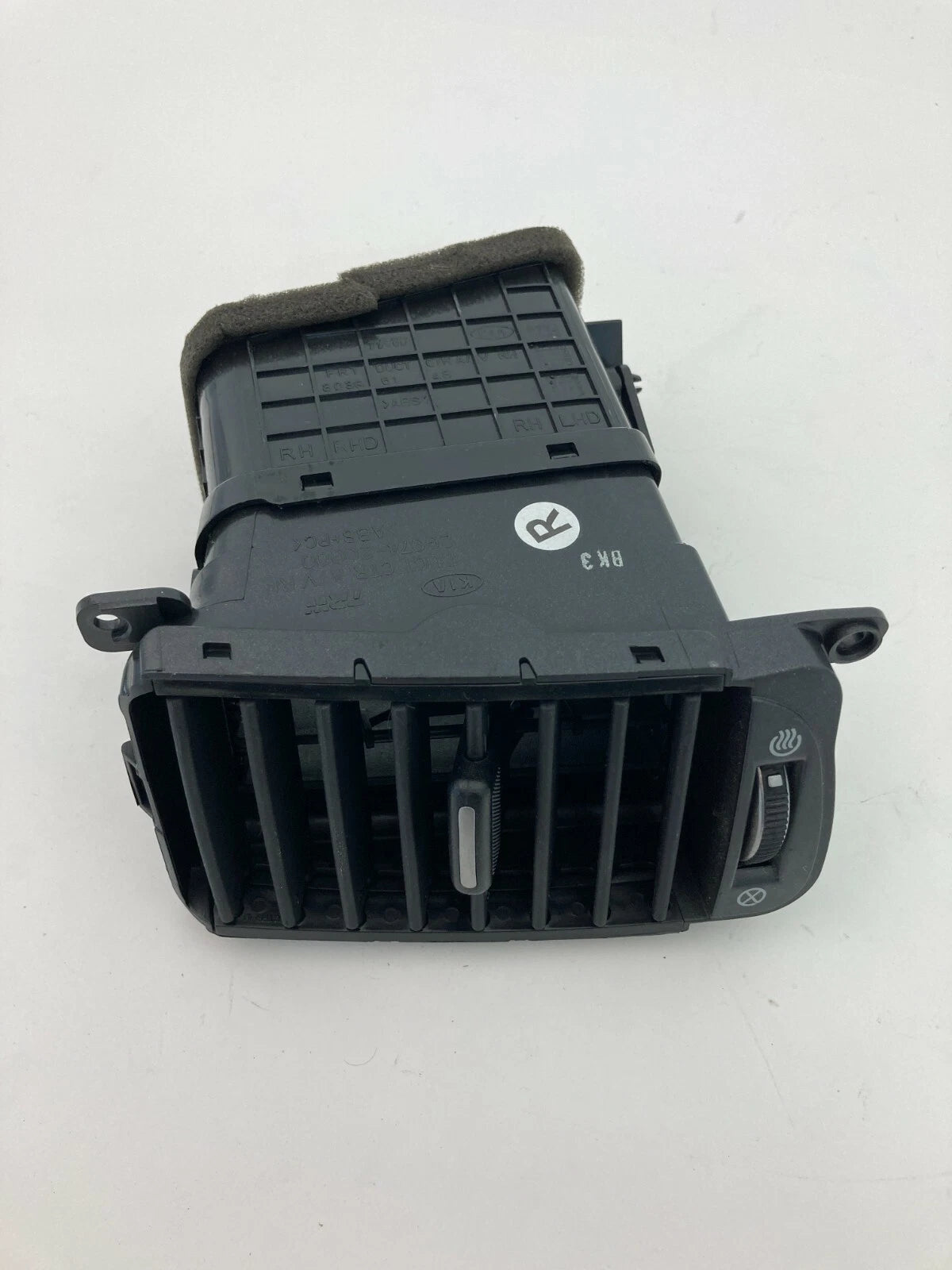 06-08 KIA OPTIMA FRONT CENTER DASH RIGHT RH AC AIR VENT HEATER DUCT 2G974-20000