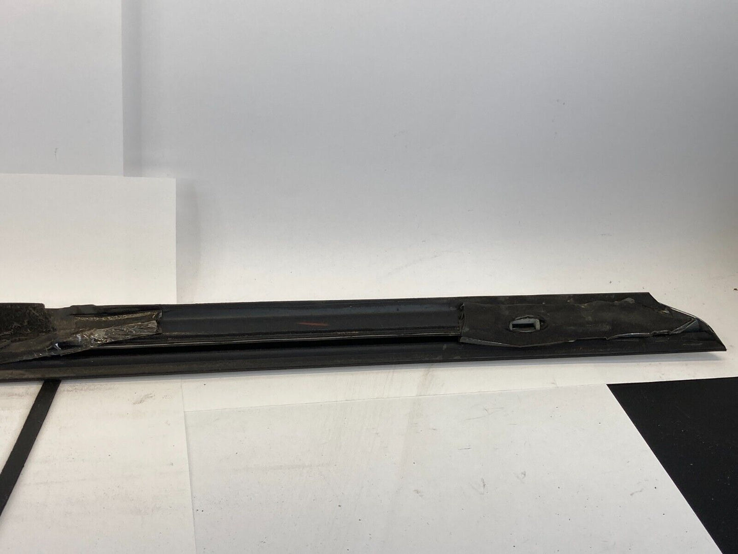 2008-2014 Cadillac CTS Front Left Exterior Window Belt Reveal Trim Molding OEM