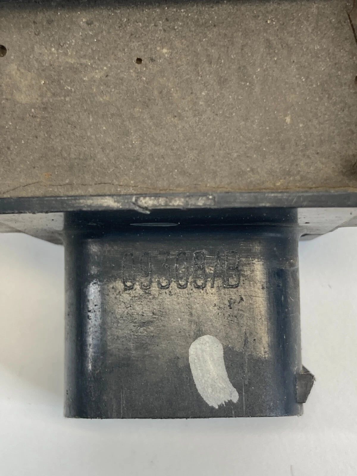 2009 2010 VOLKSWAGEN ROUTAN RIGH SIDE TIRE PRESSURE MONITORING MODULE 56053034AE