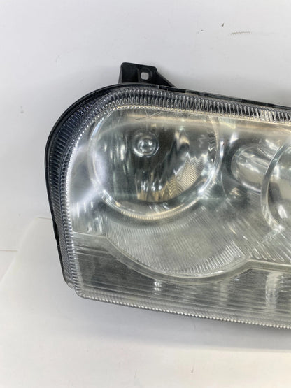 2005-2010 CHRYSLER 300 RIGHT PASSENGER SIDE HEADLIGHT HEADLAMP HALOGEN OEM