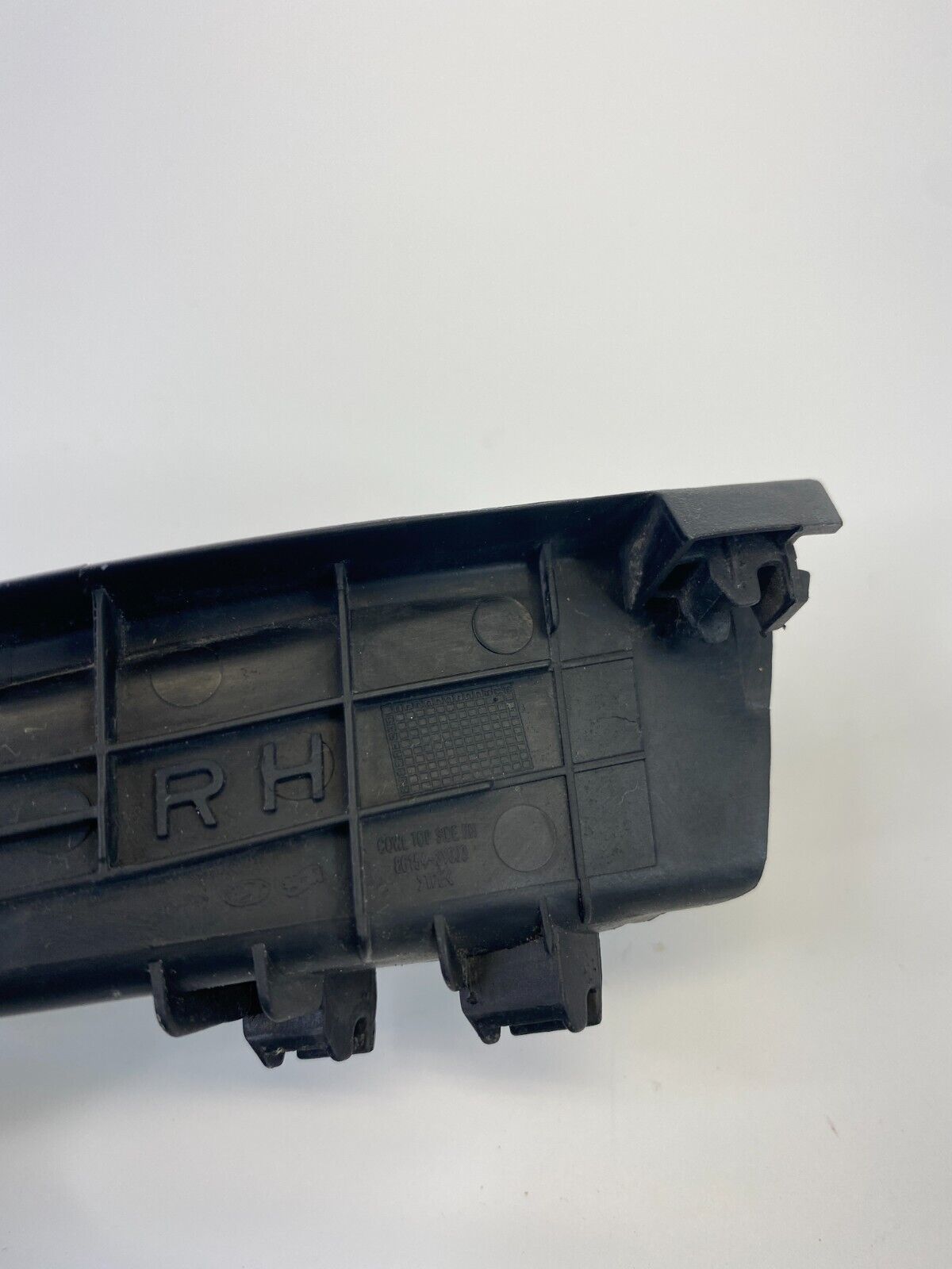 2011-2016 Hyundai Elantra Right Side Windshield Cowl Cover Top Trim 86154-3Y000