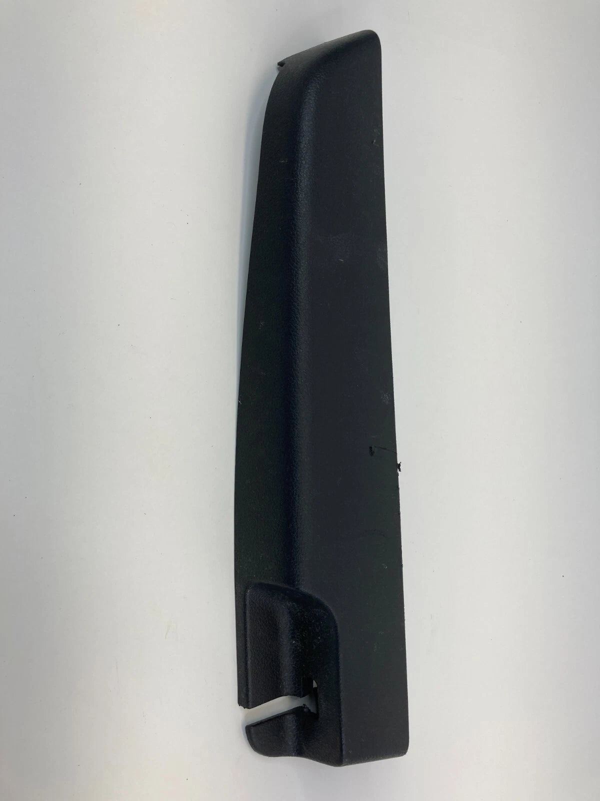 2012-2020 CHEVROLET SONIC FRONT RIGHT SEAT TRACK RAIL END COVER OEM L0266713AA