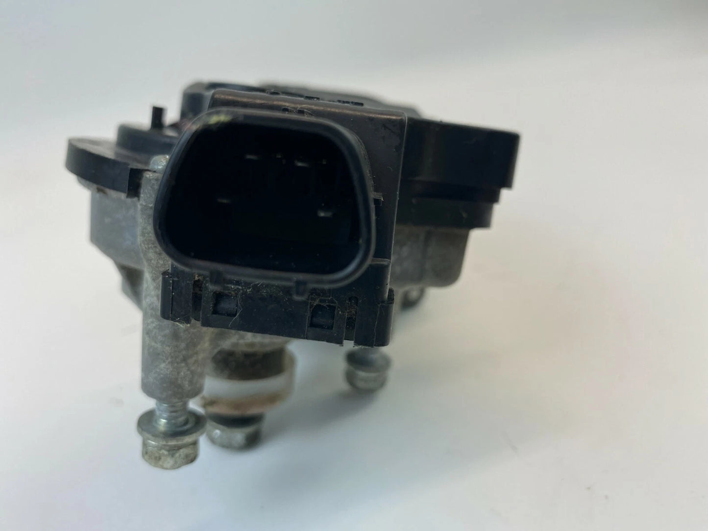 2005-2007 JEEP GRAND CHEROKEE FRONT WINDSHIELD WIPER MOTOR OEM 55156313AB