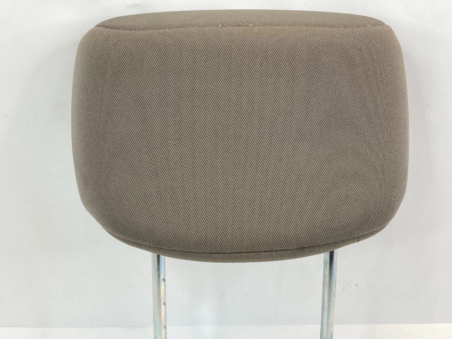 2004-2007 MITSUBISHI ENDEAVOR FRONT SEAT HEADREST HEAD REST OEM