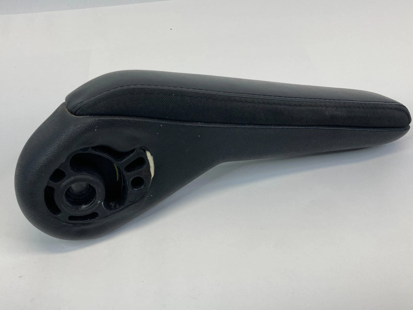 2012-2015 RAM CARGO VAN FRONT RIGHT PASSENGER SIDE SEAT ARMREST ASSEMBLY OEM