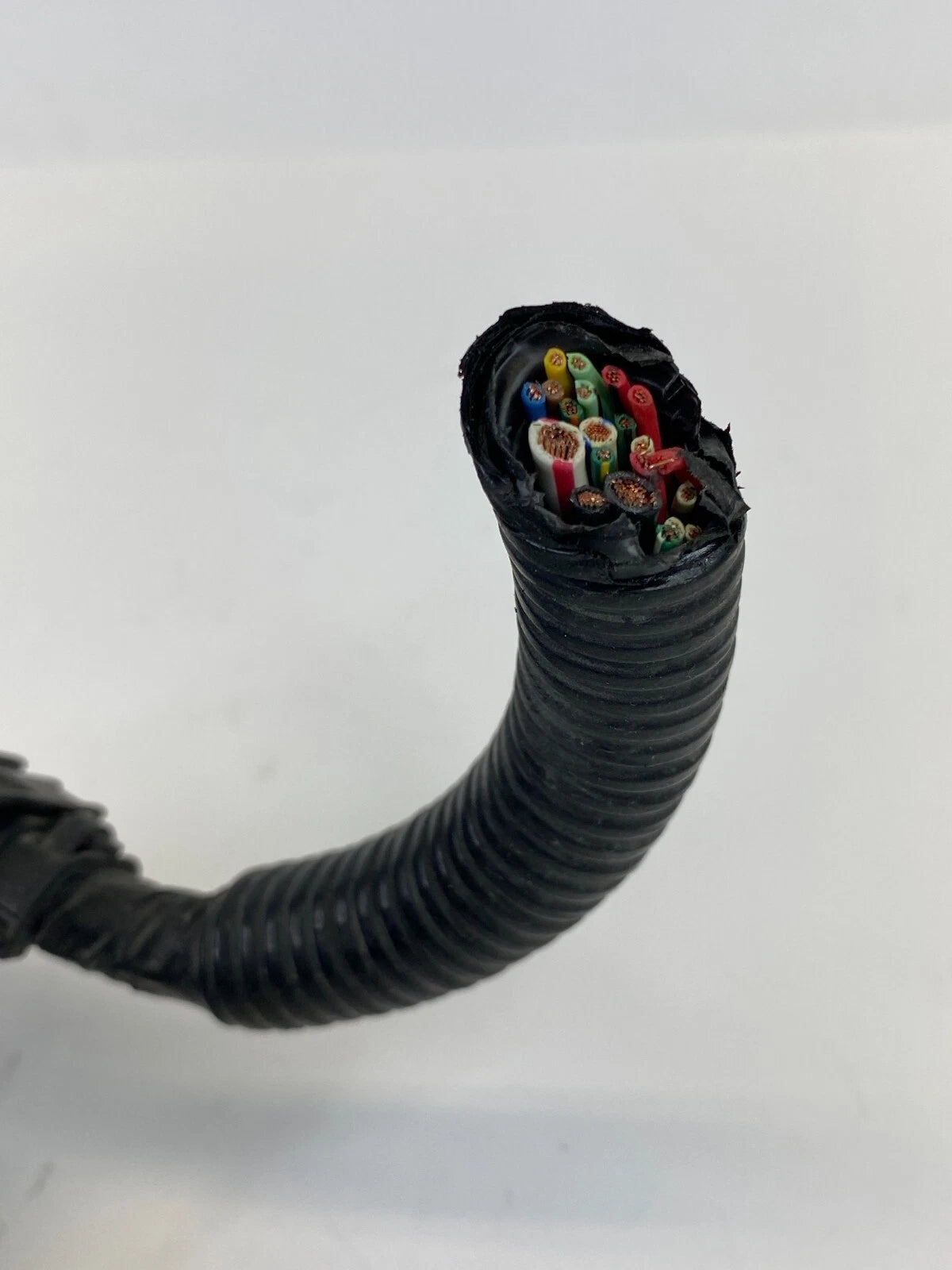 2010-2013 Suzuki SX4 2.0L L4 AT 4WD ABS Anti Lock Brake Pump Connector Plug OEM