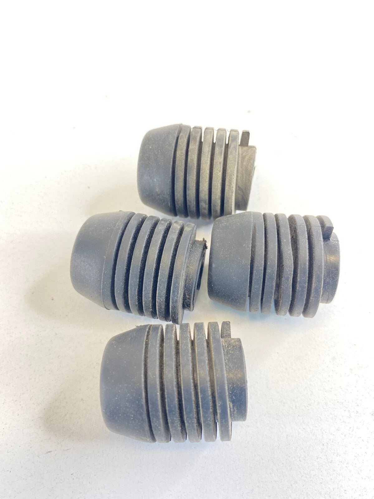 2010 2011 2012 HYUNDAI SANTA FE FRONT HOOD STOPPER ADJUSTMENT RUBBER SET OF 4