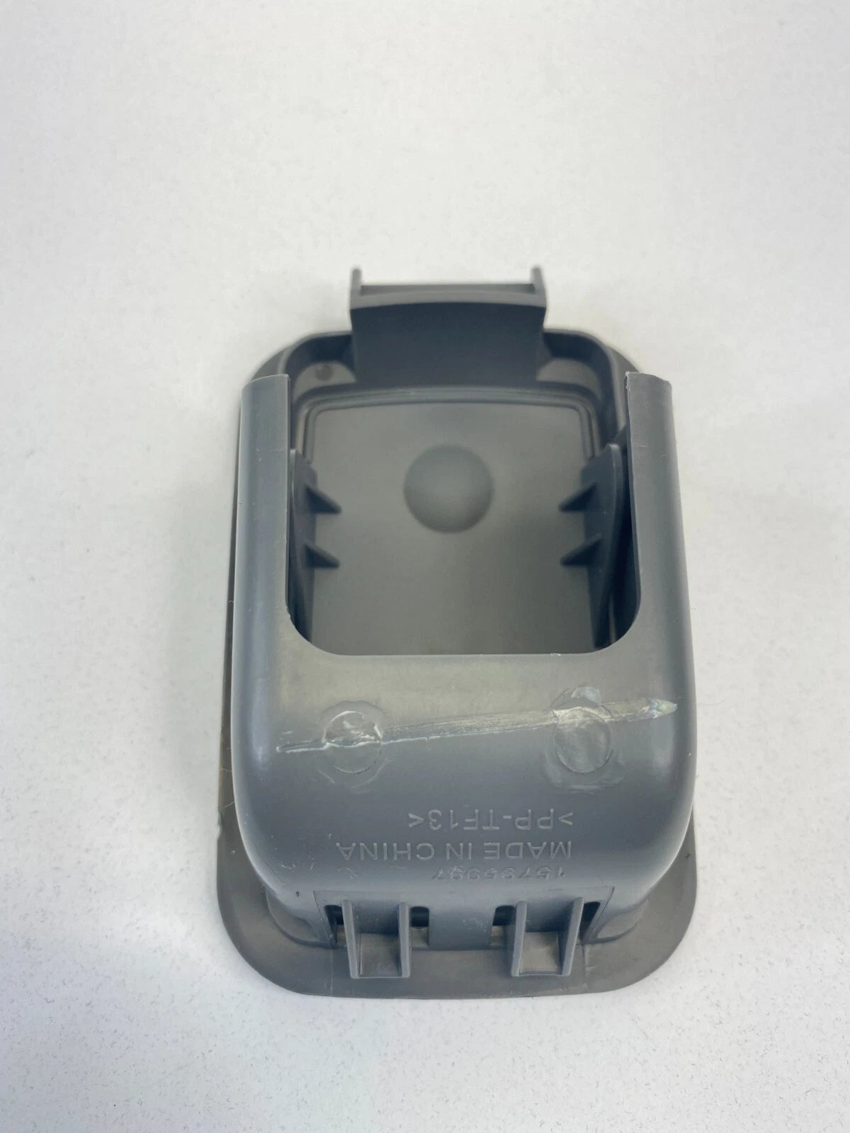 2014-2020 CHEVROLET IMPALA REAR DECK CHILD SEAT ANCHOR COVER CAP TRIM 15795997