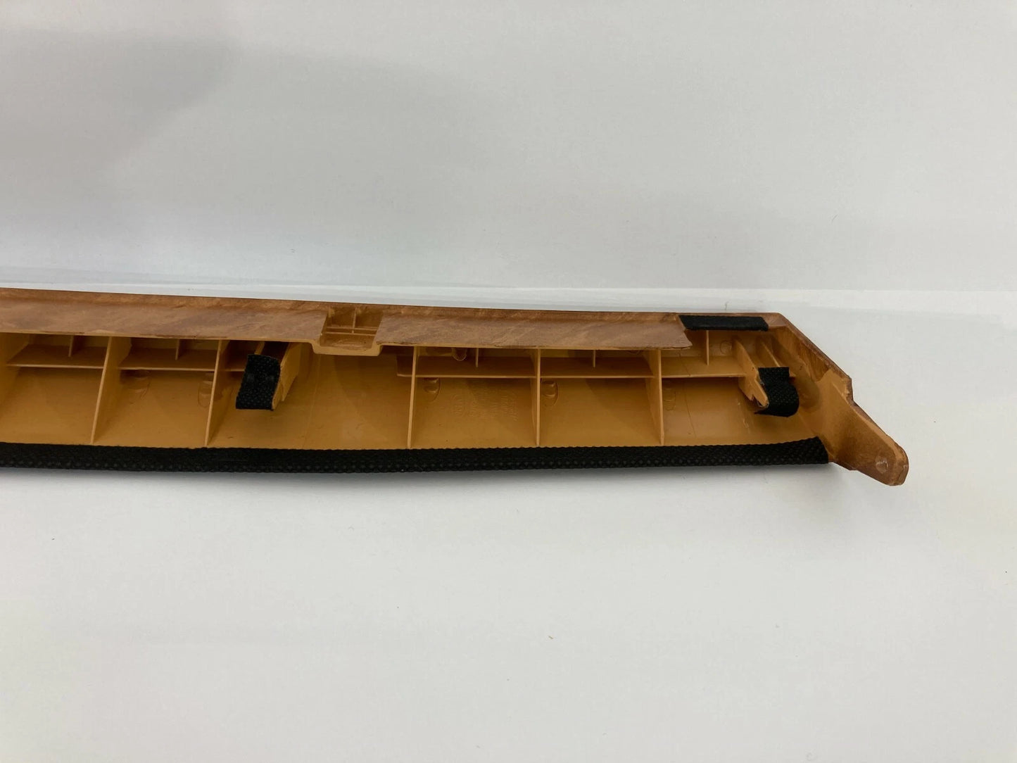 2004-2006 KIA AMANTI DASH RIGHT SIDE PANEL COVER BEZEL TRIM MOLDING 84795-3F000