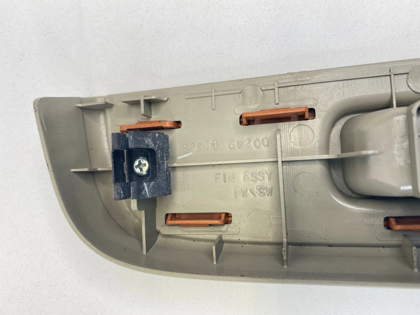 2001-2003 INFINITI QX4 REAR LEFT WINDOW SWITCH BEZEL COVER TRIM 82961-6W200 OEM
