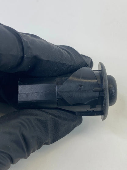 2011-2013 Dodge Durango Fuel Tank Gas Door Lid Release Control Switch OEM