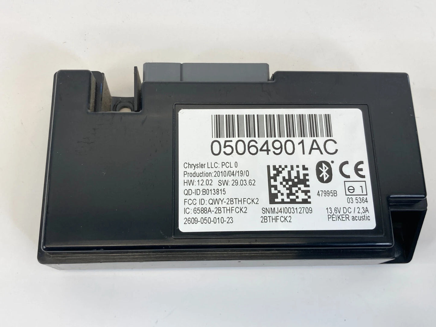 2009-2014 VOLKSWAGEN ROUTAN 3.8L TELEMATICS BLUETOOTH CONTROL MODULE 05064901AC