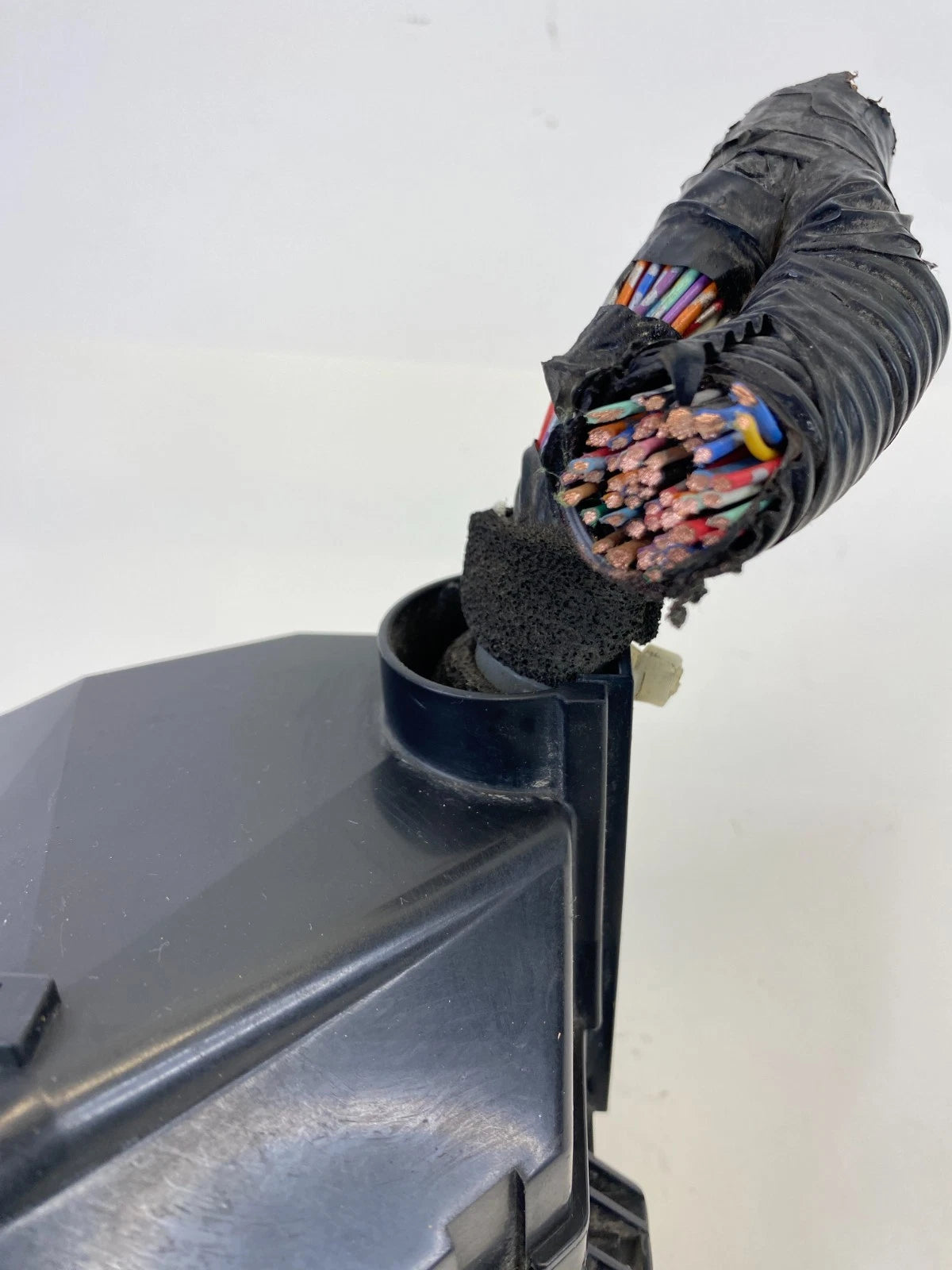 2007-2011 HONDA CR-V ENGINE FUSE RELAY BOX RELAY PANEL ASSEMBLY SWA-0130 OEM