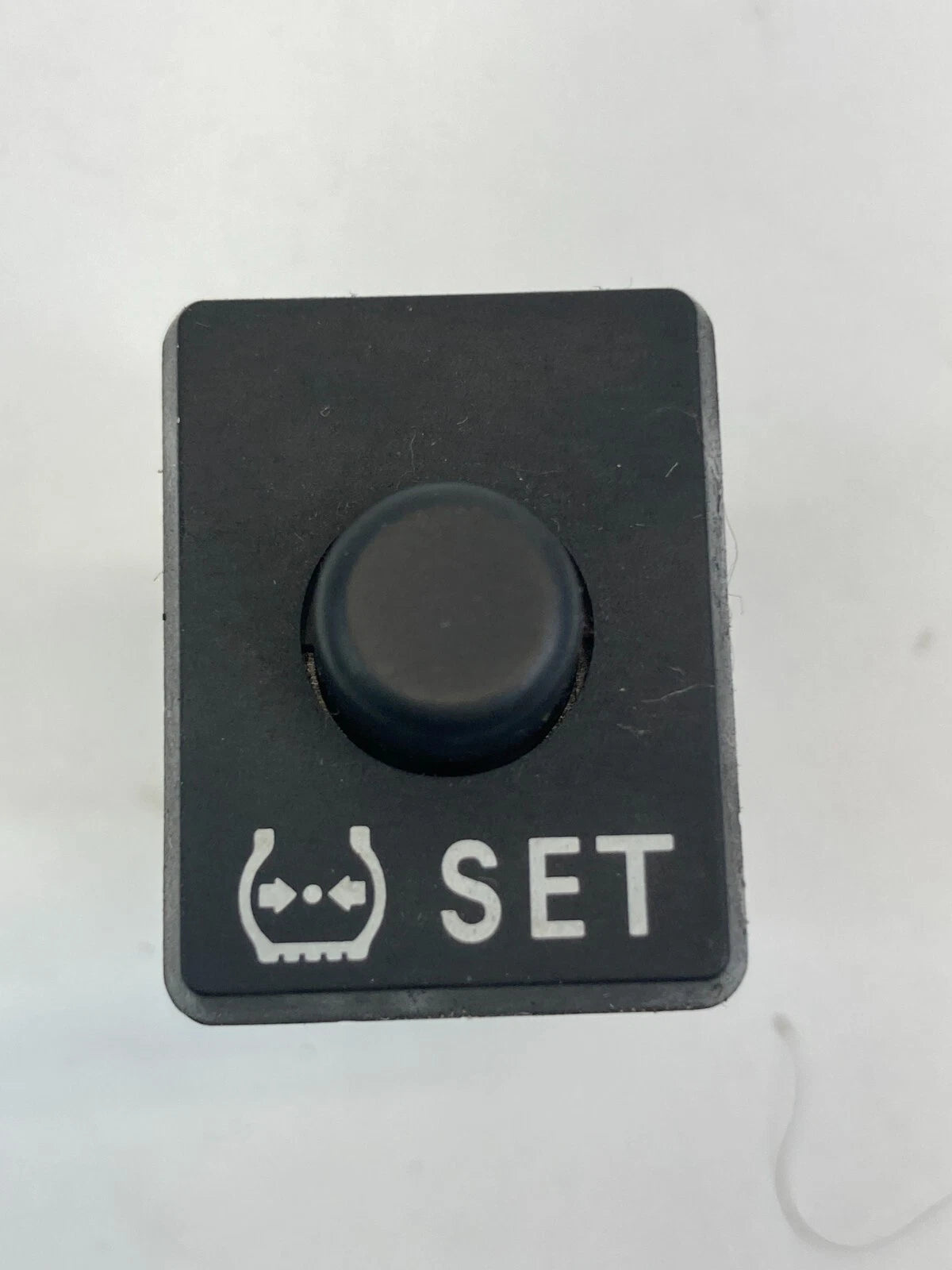 09-13 TOYOTA MATRIX TIRE PRESSURE MONITORING SYSTEM RESET SWITCH 15A644 OEM