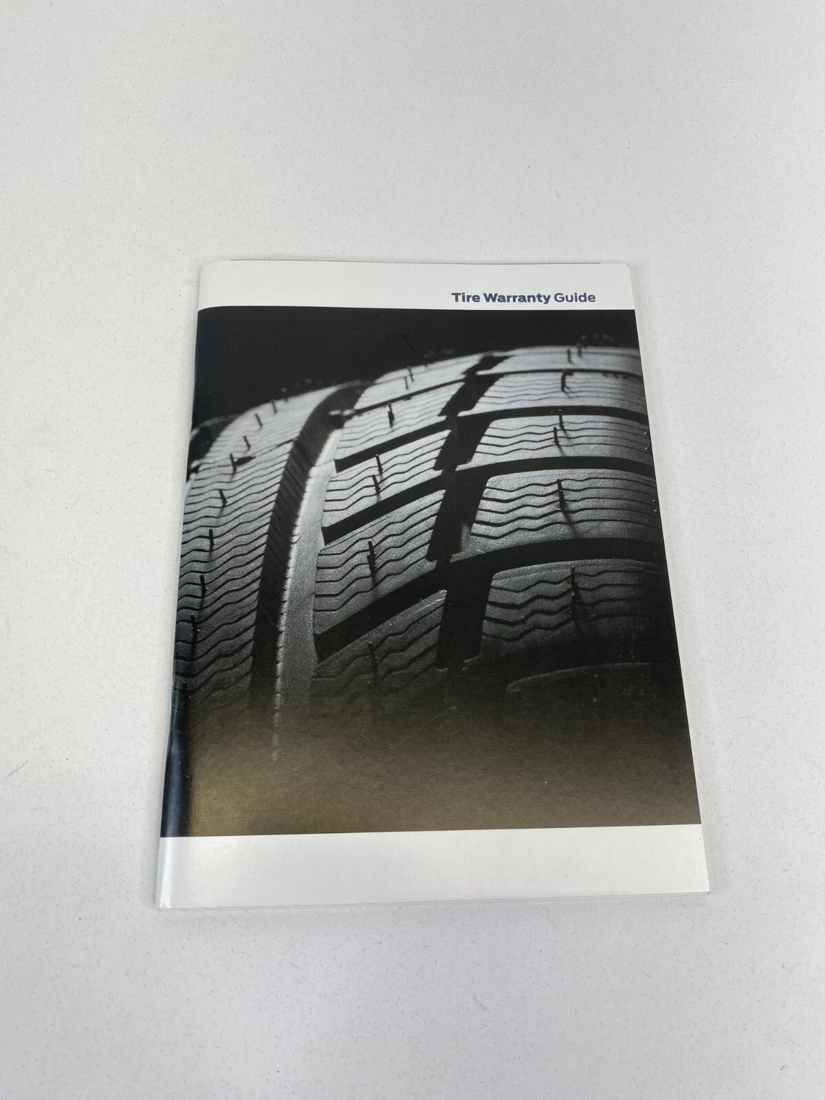 2016 FORD FOCUS OWNERS MANUAL REFERENCE GUIDE WARRANTY INFORMATION W/ CASE SET