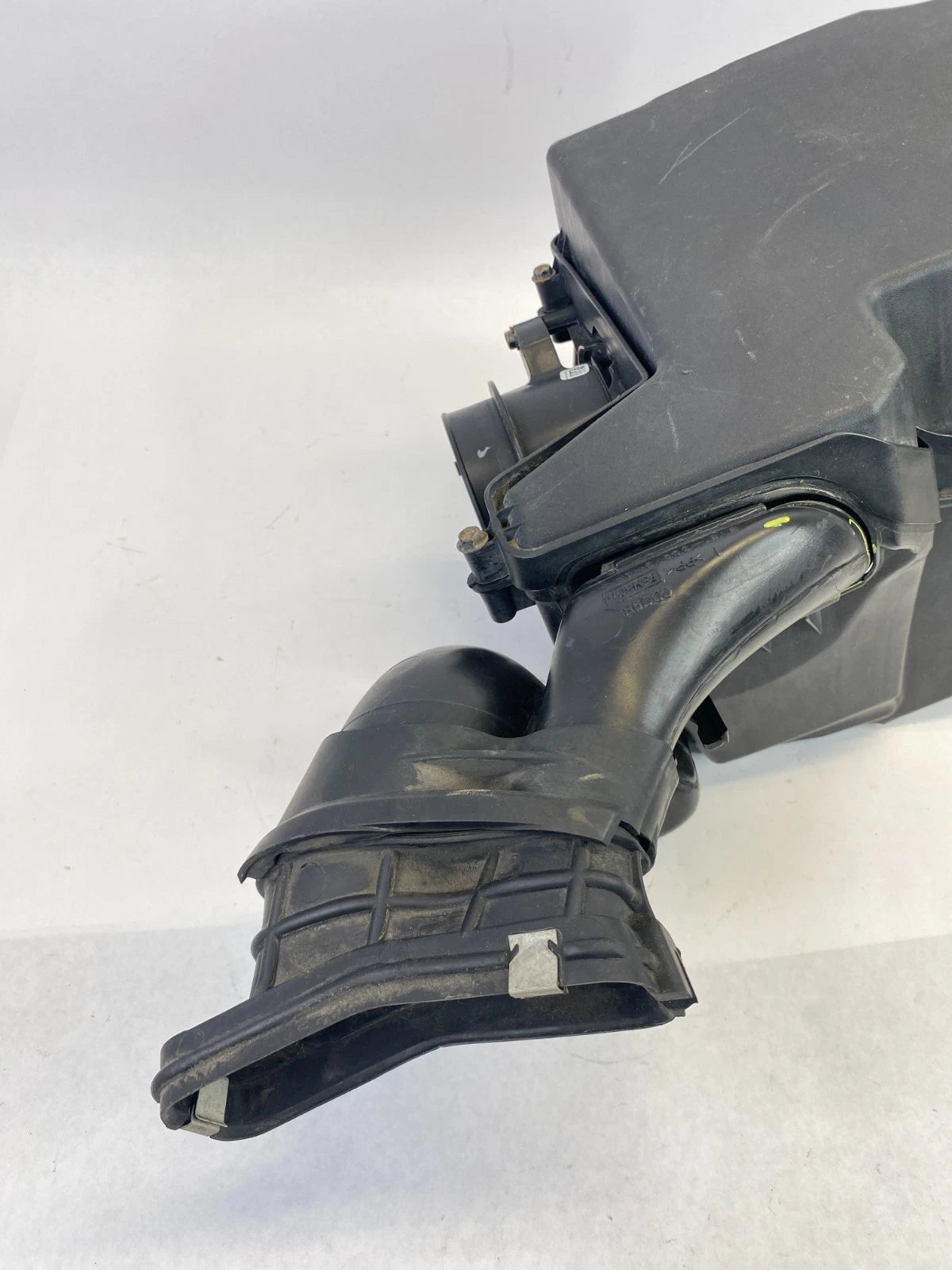 2012-2018 FORD FOCUS 2.0L AIR BOX CLEANER HOUSING FILTER OEM BV61-9A675-CE OEM