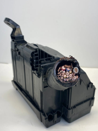 2013-2016 NISSAN PATHFINDER ENGINE FUSE BOX RELAY MODULE 7254-5763-30 OEM