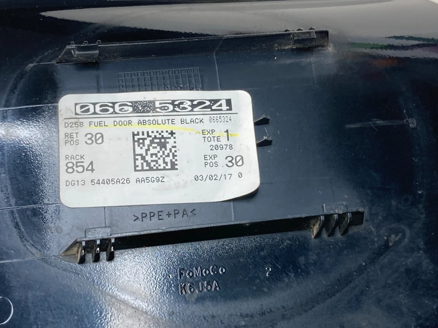 2013-2019 Ford Police Interceptor Sedan Fuel Filler Door Gas Tank Lid Cover OEM