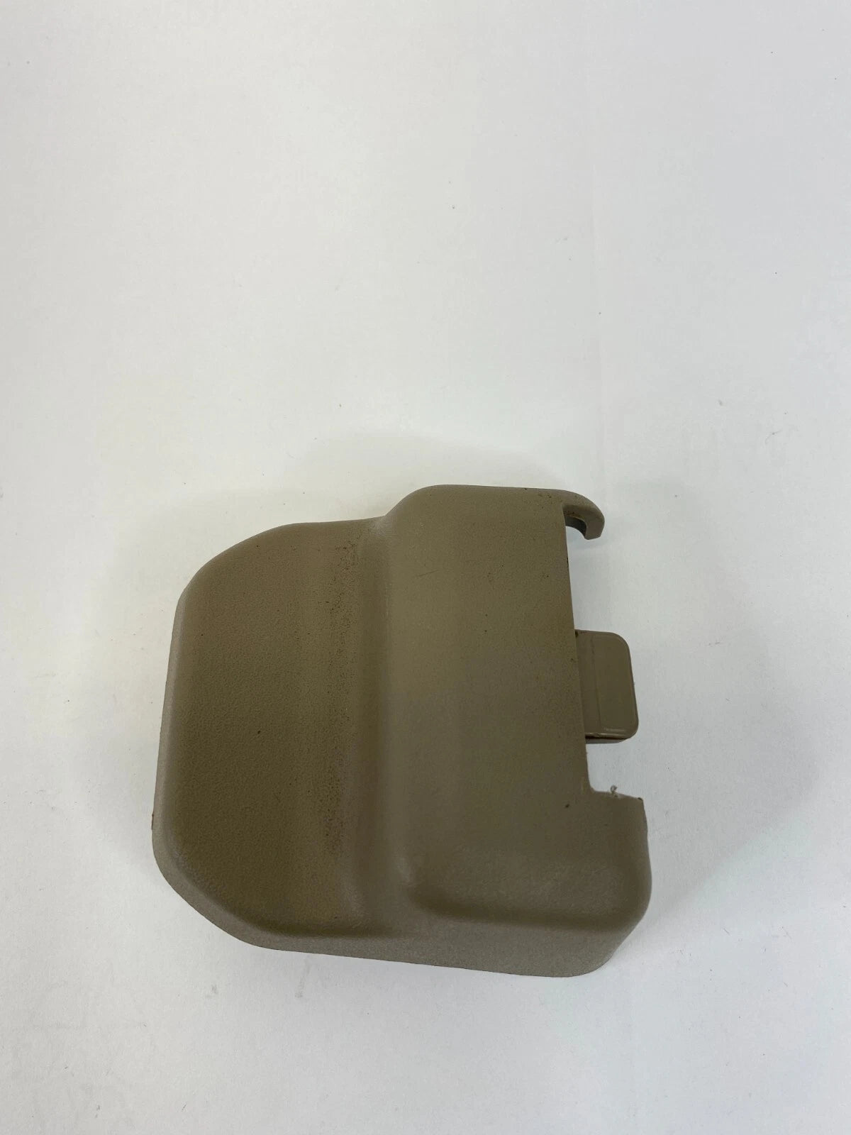 2008-2016 VOLVO XC70 FRONT LEFT SIDE SEAT TRACK RAIL TRIM COVER 30697914 OEM
