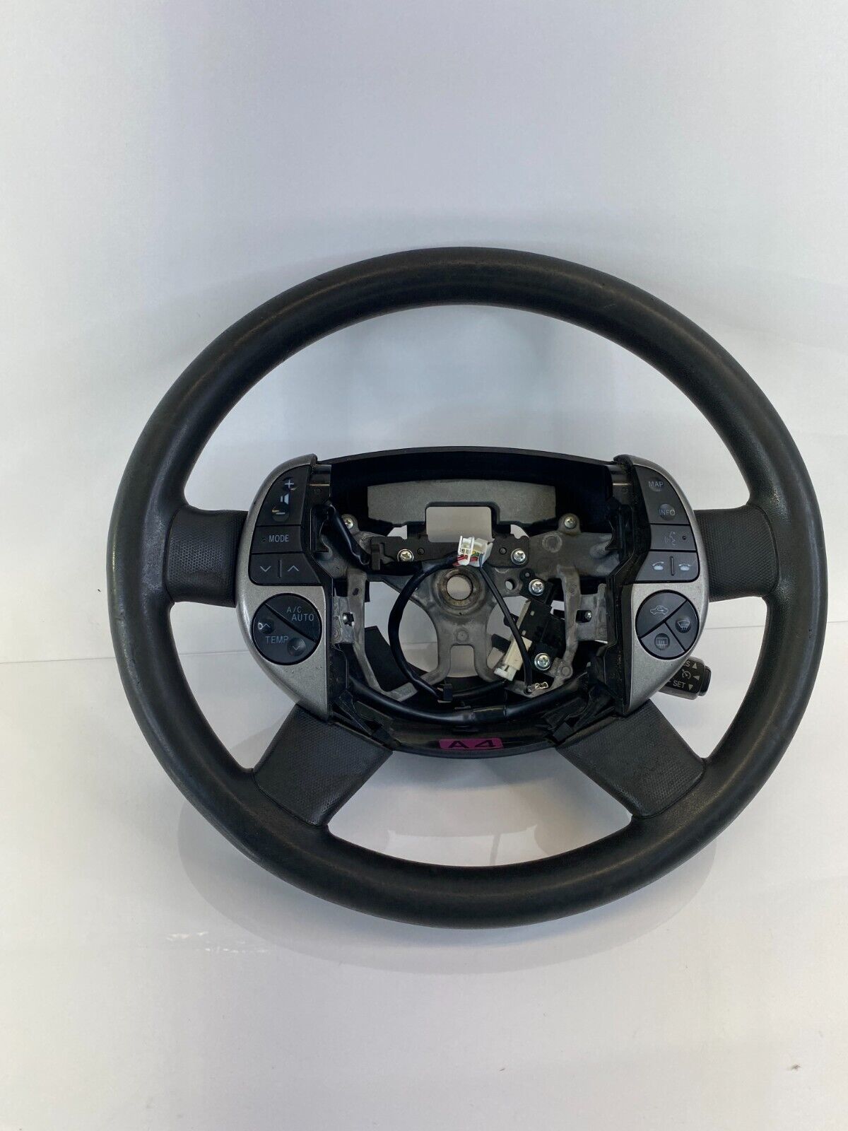 2004-2009 04-09 Toyota Prius Steering Wheel w/ Multi Functional Switch Controls