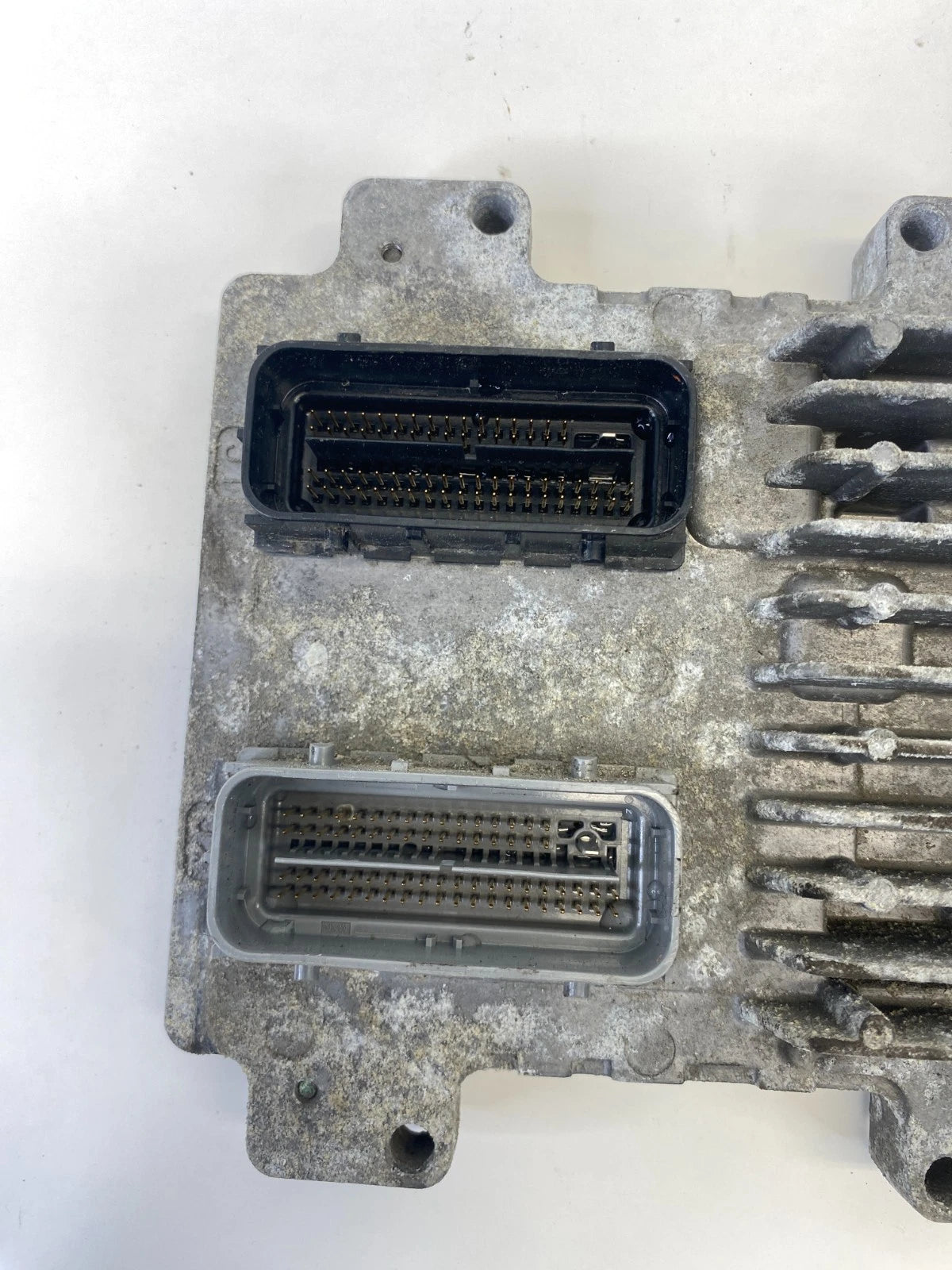 2007-2011 CHEVROLET HHR 2.2L AT ENGINE CONTROL UNIT MODULE ECU ECM 12612397 OEM