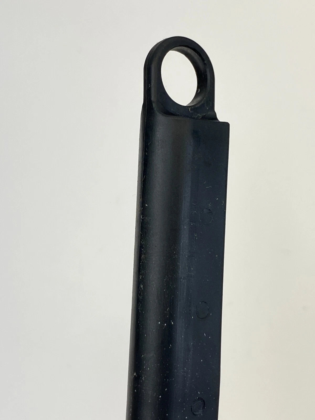 2003-2008 TOYOTA COROLLA GLOVE BOX DOOR DAMPER STOPPER CHECK STRAP SUPPORT
