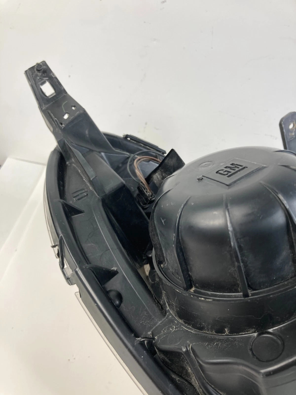 2010-2015 CHEVROLET EQUINOX LEFT DRIVER SIDE HEADLIGHT HEADLAMP HALOGEN ASSY OEM