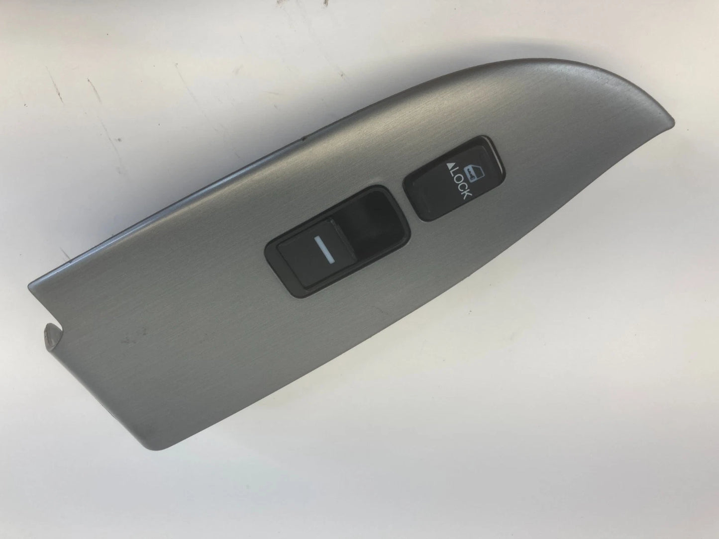 2008-2010 HONDA ODYSSEY FRONT RIGHT WINDOW SWITCH BEZEL UNIT OEM 83540SHJA220M1
