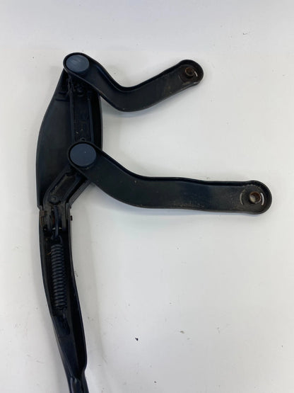 2003-2009 MERCEDES-BENZ E500 FRONT RIGHT PASSENGER SIDE WINDSHIELD WIPER ARM OEM