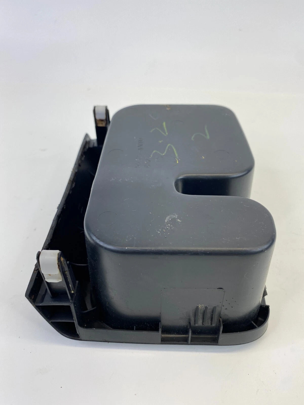 02 03 04 TOYOTA CAMRY CENTER CONSOLES CUP HOLDER STORAGE COIN INSERT 55625-AA020