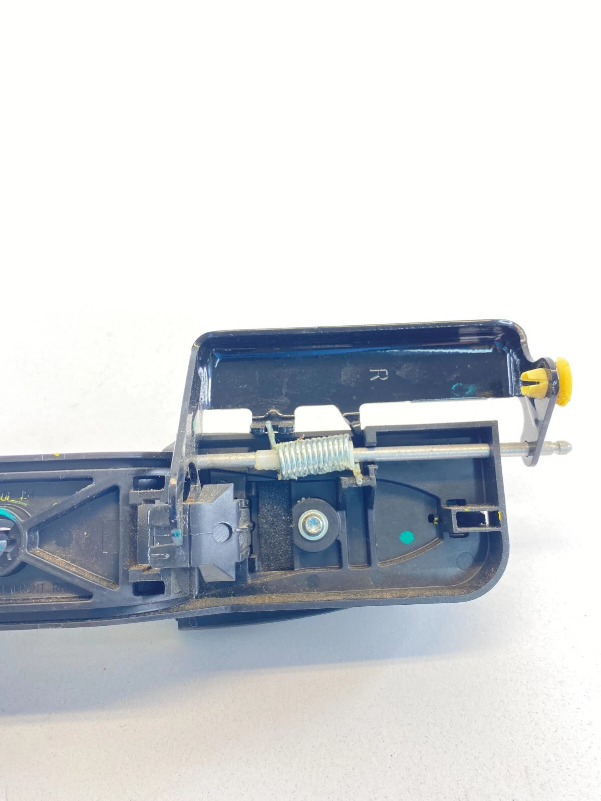 2008-2012 FORD ESCAPE FRONT RIGHT SIDE EXTERIOR DOOR HANDLE 9L84-78224N02-AA