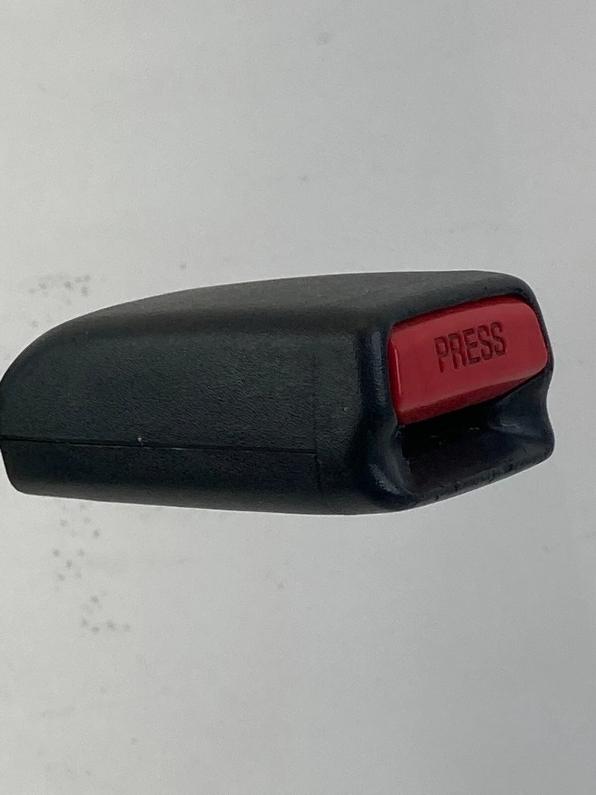 2003-2007 NISSAN MURANO FRONT RIGHT PASSENGER SIDE SEAT BELT BUCKLE OEM