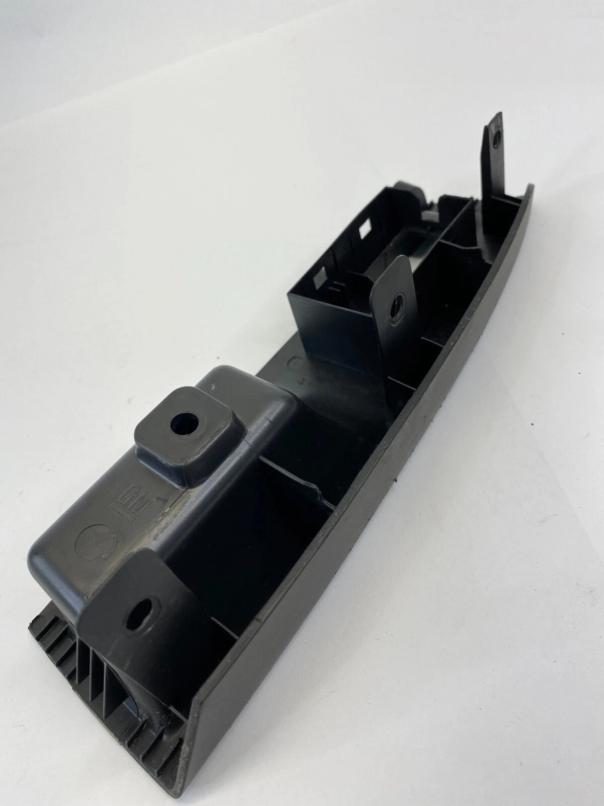 2011-2016 CHEVY CRUZE REAR RIGHT PASSENGER WINDOW SWITCH BEZEL DOOR 877569434