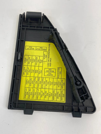 2010-2013 KIA SOUL LEFT SIDE DASH FUSE RELAY BOX COVER CAP LID TRIM 2K847-65130