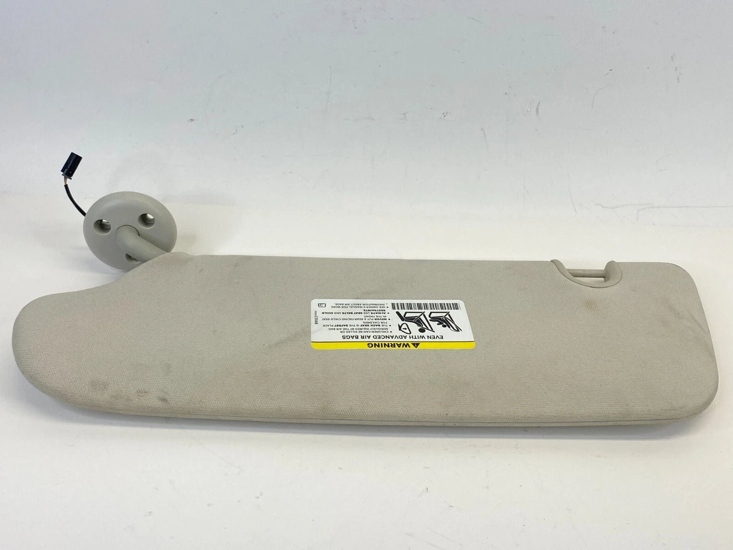08-10 GRAND CARAVAN TOWN & COUNTRY RIGHT SUNVISOR SUN VISOR W/ MIRROR & LIGHT