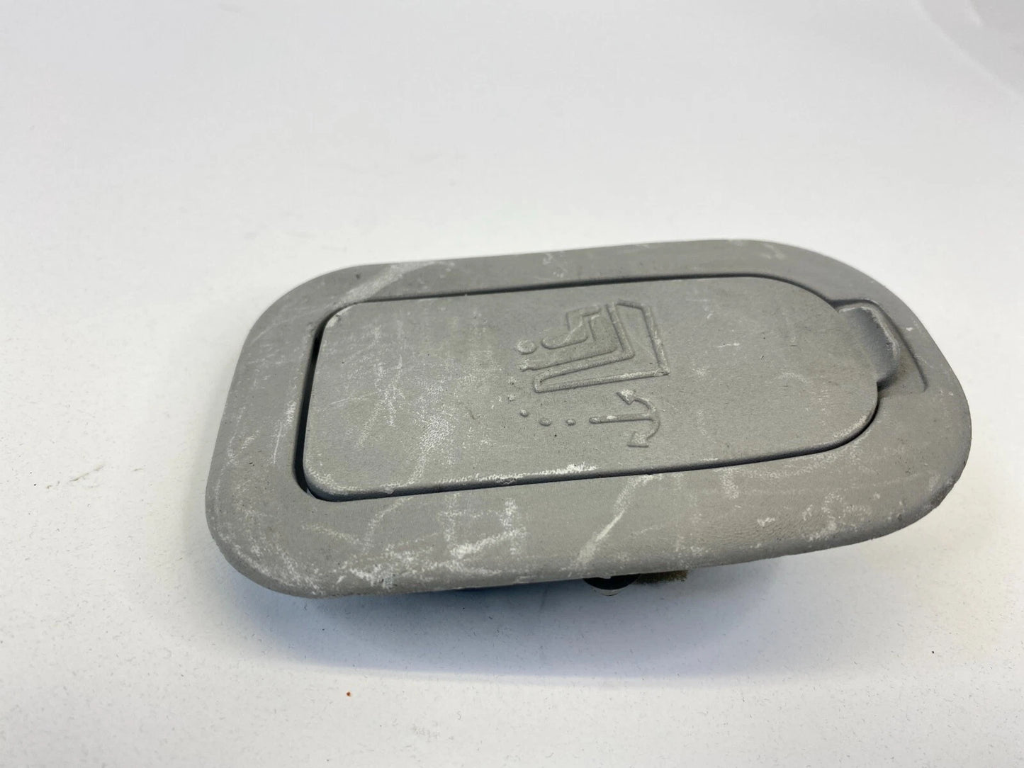 2007-2010 HYUNDAI ELANTRA SEDAN REAR SEAT BELT ANCHOR CHILD COVER TRIM PLATE OEM