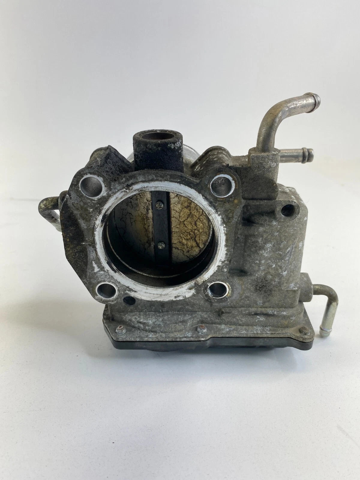 2009 2010 PONTIAC VIBE 2.4L L4 THROTTLE BODY THROTTLE VALVE 22030-0H030 OEM