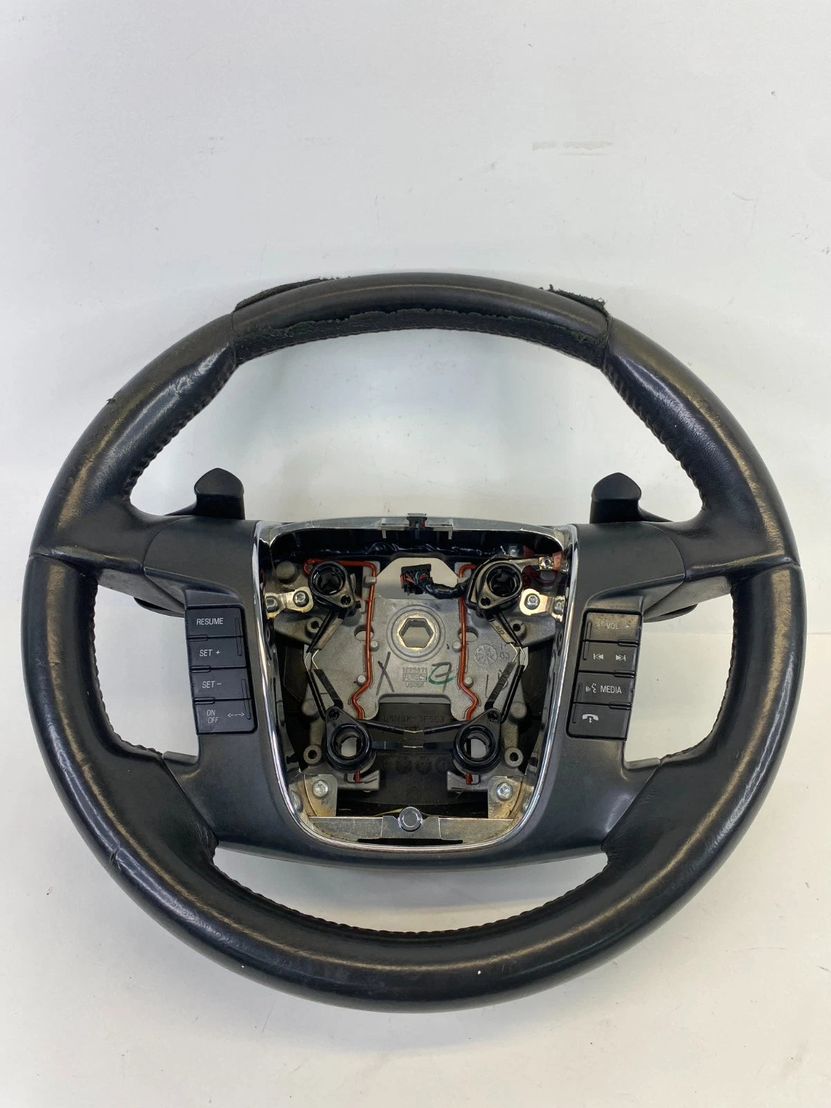 2010-2012 FORD TAURUS STEERING WHEEL W/ AUDIO & CRUISE CONTROL SWITCHES OEM