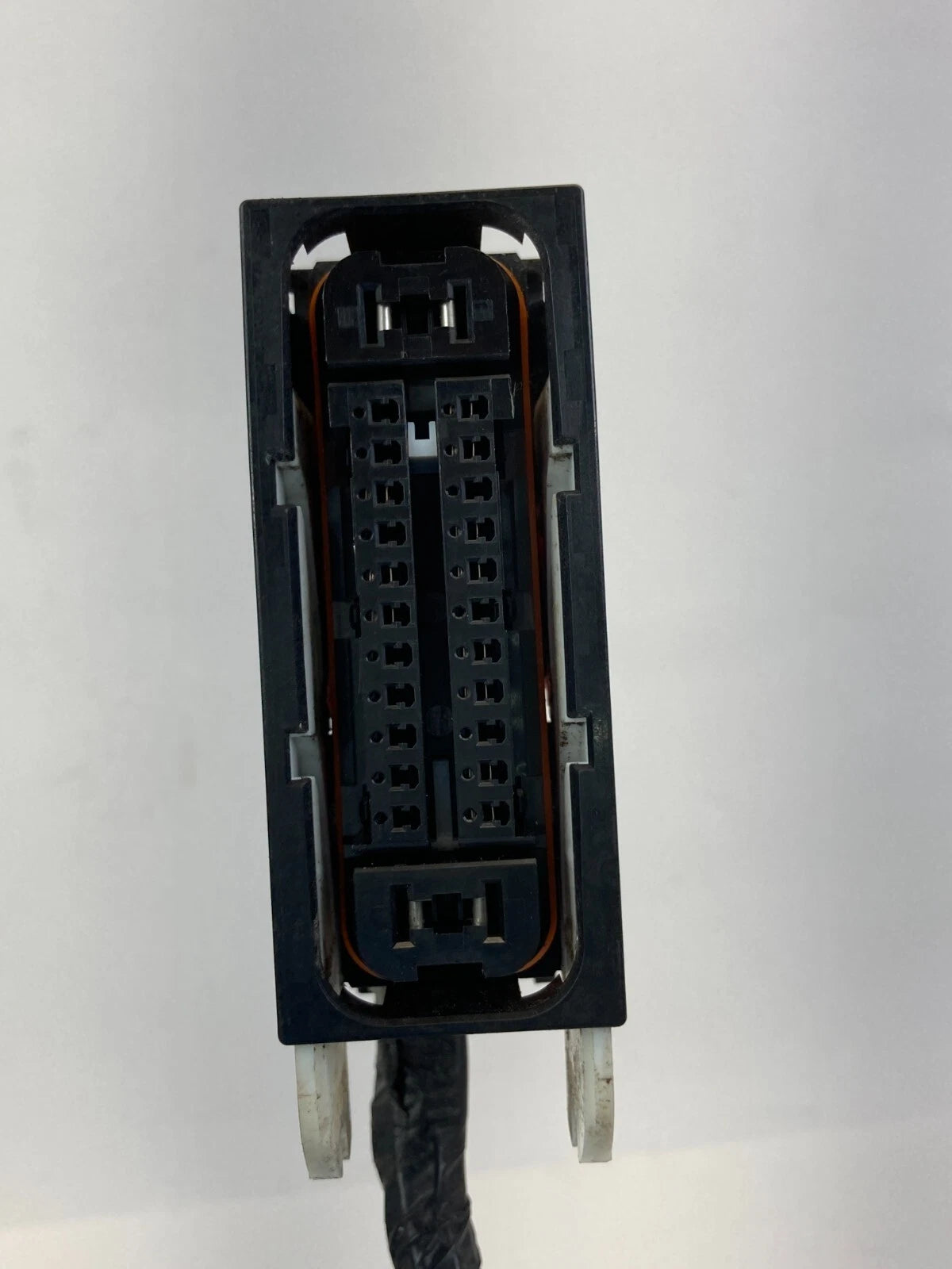 2009 MITSUBISHI LANCER ABS ANTI LOCK BRAKE PUMP MODULE PLUG CONNECTOR RELAY OEM