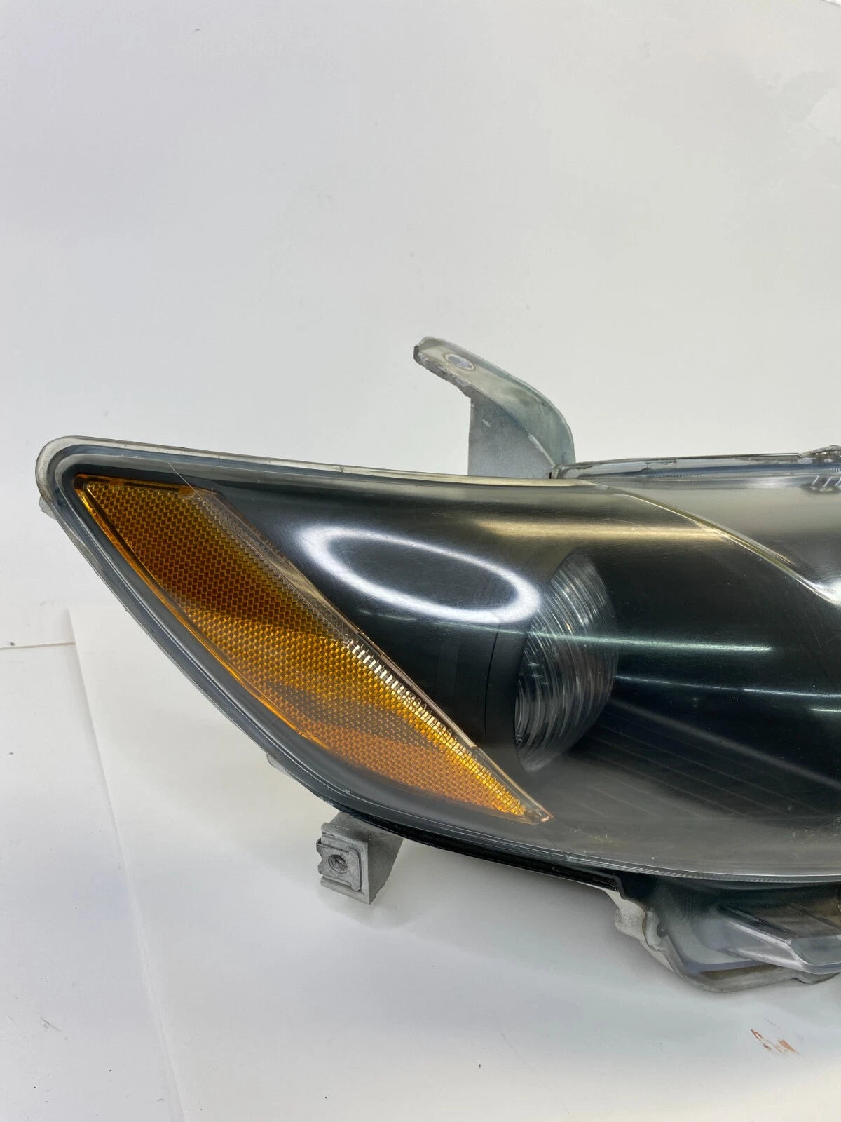 2007-2009 TOYOTA CAMRY SEDAN FRONT RIGHT PASSENGER HEADLIGHT HEADLAMP OEM