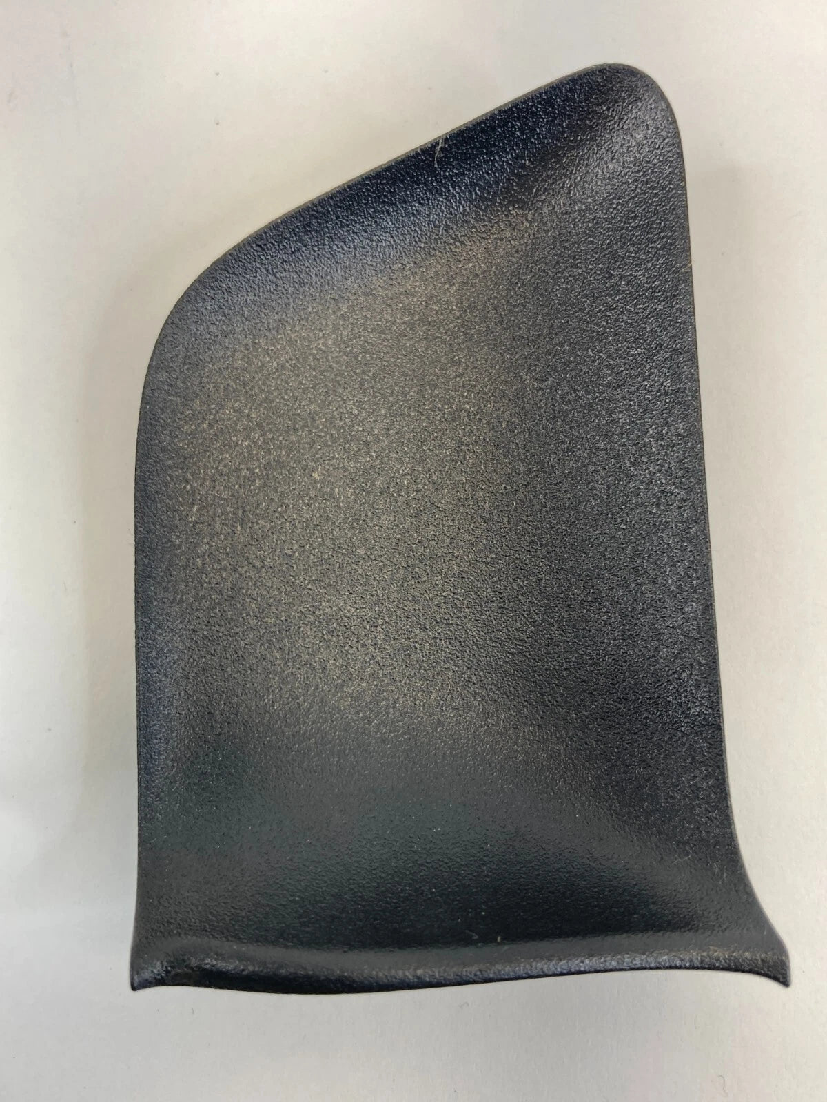 04-09 TOYOTA PRIUS FRONT RIGHT INTERIOR DOOR HANDLE BEZEL TRIM COVER 69277-47020