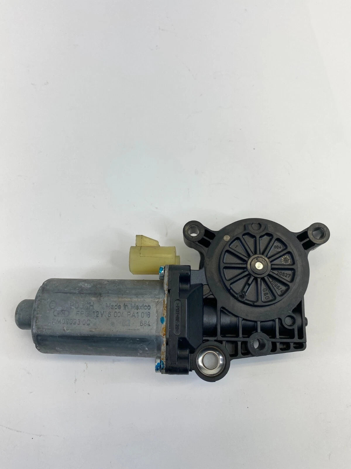 02 03 04 05 06 07 SATURN VUE FRONT RIGHT POWER WINDOW MOTOR BOSH CM09093 OEM