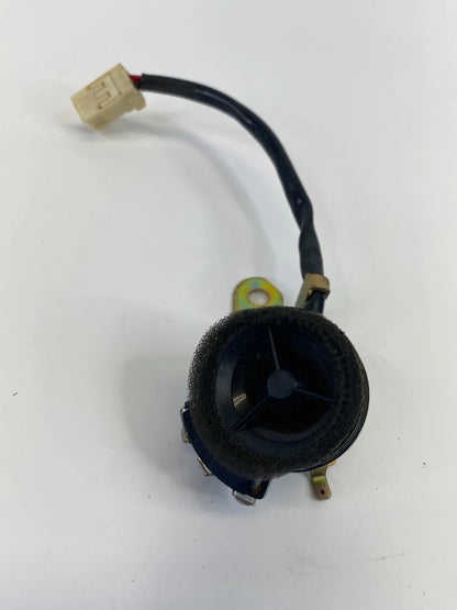 01-05 TOYOTA RAV4 FRONT RIGHT PASSENGER DOOR AUDIO TWEETER SPEAKER 13KH26LR2 OEM