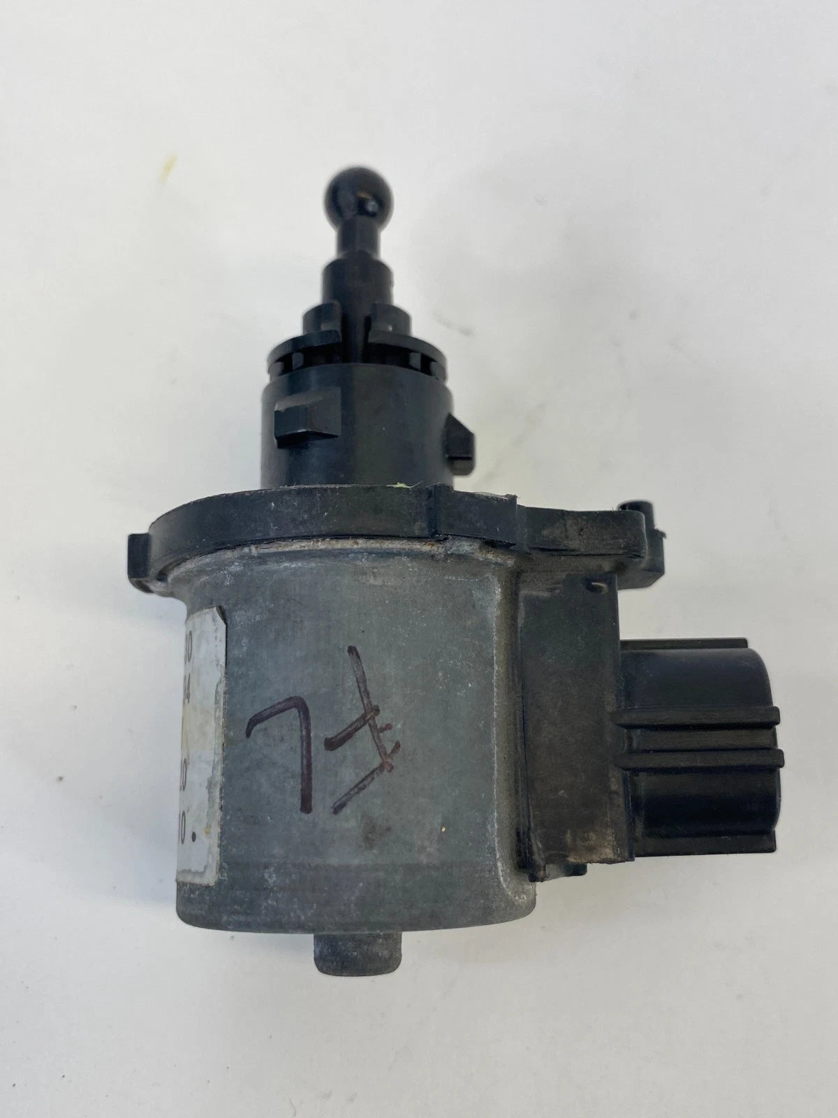 2007-2009 LEXUS RX350 HEADLIGHT LEVELING ADJUST MOTOR 85661-48030 OEM