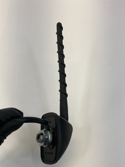 2003-2008 Infiniti FX35 Roof Mounted AM FM Radio Signal Antenna OEM