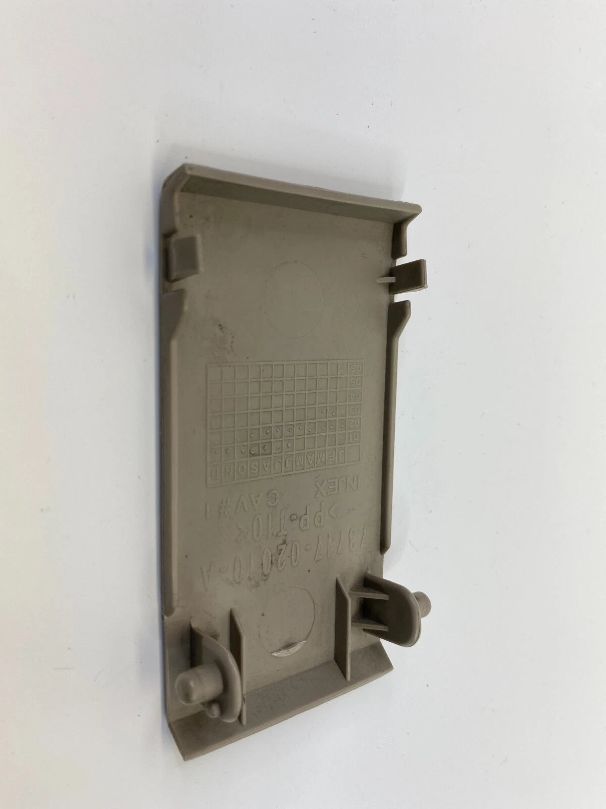 03-08 TOYOTA COROLLA REAR CHILD ANCHOR SEAT COVER TRIM CAP 73717-02010-A OEM