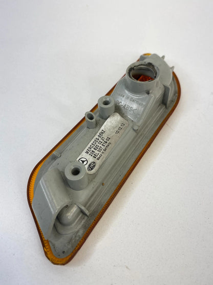 1999-2003 MERCEDES-BENZ CLK430 FRONT RIGHT SIDE MARKER LIGHT LAMP 2088200221